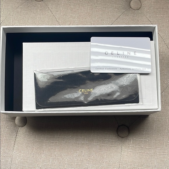 ✨Celine White Gift Boxes, Authentication Card - Picture 7 of 7